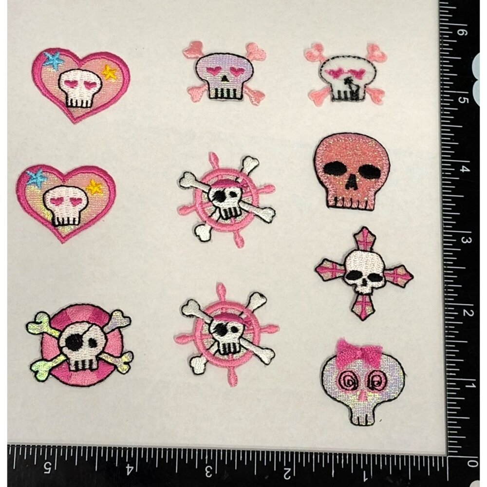 VINTAGE HTF PINK Skull & Heart Embroidered Iron On Applique Patches Crafting